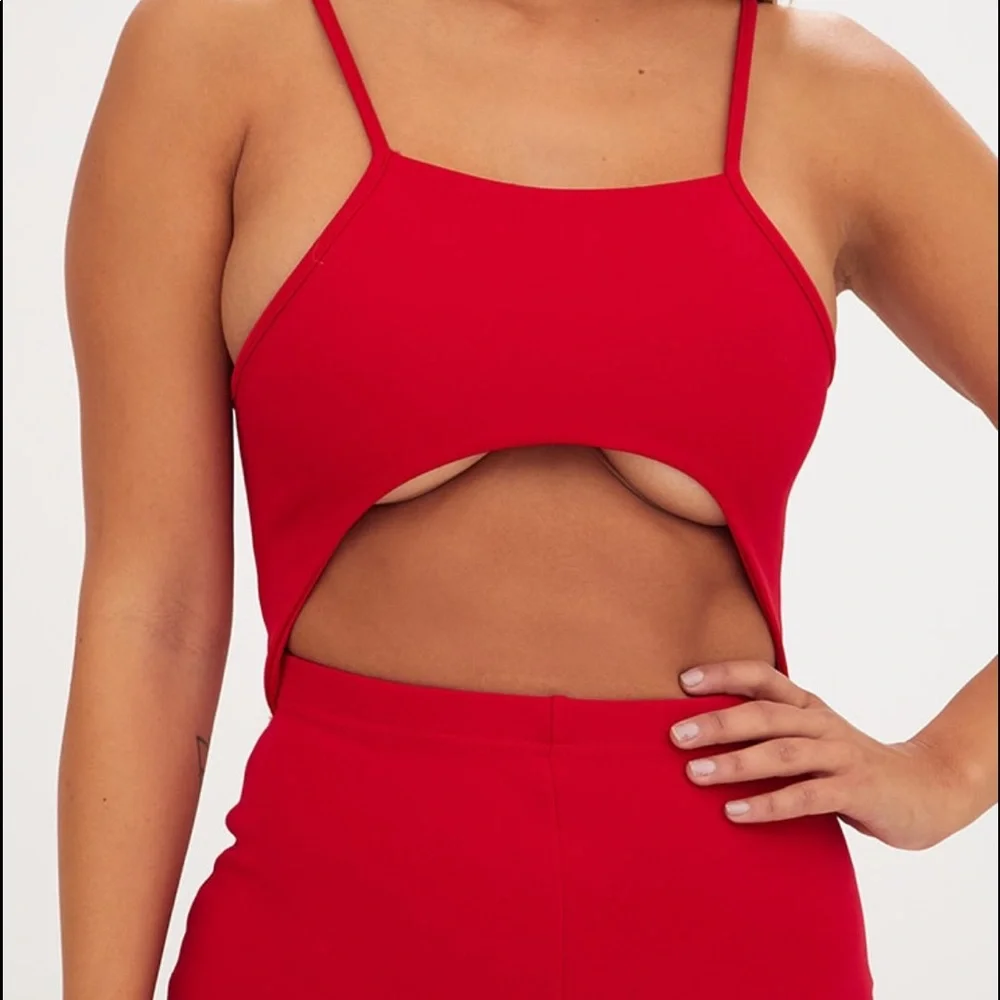 PRETTYLITTLETHING Red Cut Out Wide Leg Jum… - Picture 2 of 9